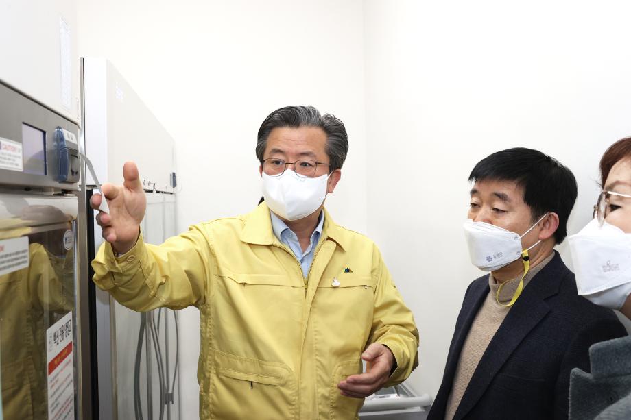 코로나19 예방접종 보건소직원 격려 (2021.02.26) 이미지