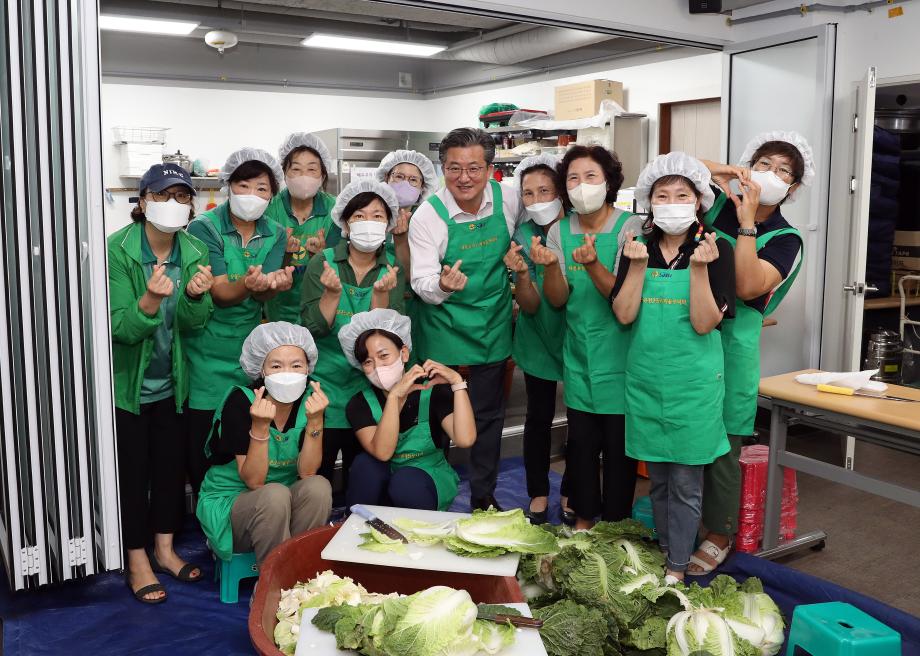 새마을 며느리 봉사대 음식나눔행사(2022.09.05.) 이미지