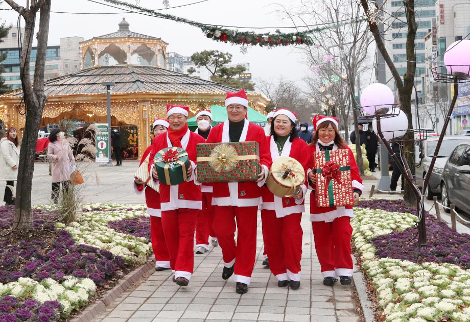 산타발대식 이미지