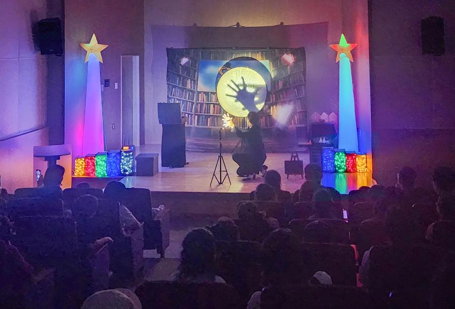 2025년 상반기 구즉도서관에서 진행된 ‘오즈의 신기한 마법도서관’ 공연