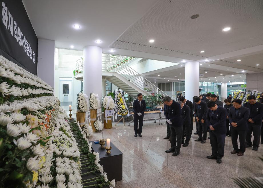 (3 23) 1 정용래 유성구청장 화재사고 수습 지원 적극 협력 사진2.jpg