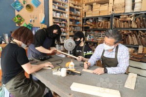 우리마을대학_나무공예체험