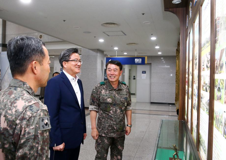 정용래구청장 교육사령부 방문(2018.9.7.) 이미지